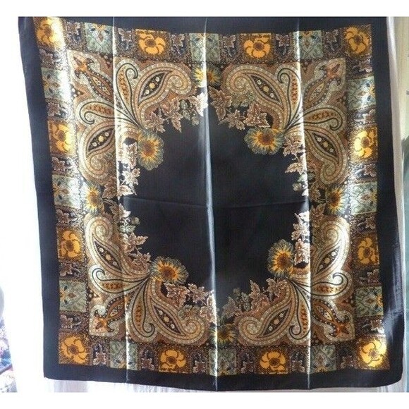 NEW 35 in Large Square Silky Polyester Scarf Black Gold Open Paisley Design - Picture 2 of 4